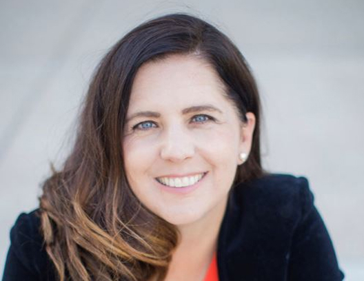 Lindsay Peterson headshot