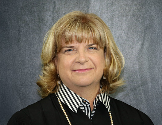 Mary Li Creasy headshot